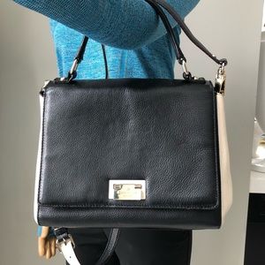 Kate Spade Laurel Magnolia Park Black & Tan pebbled leather EUC